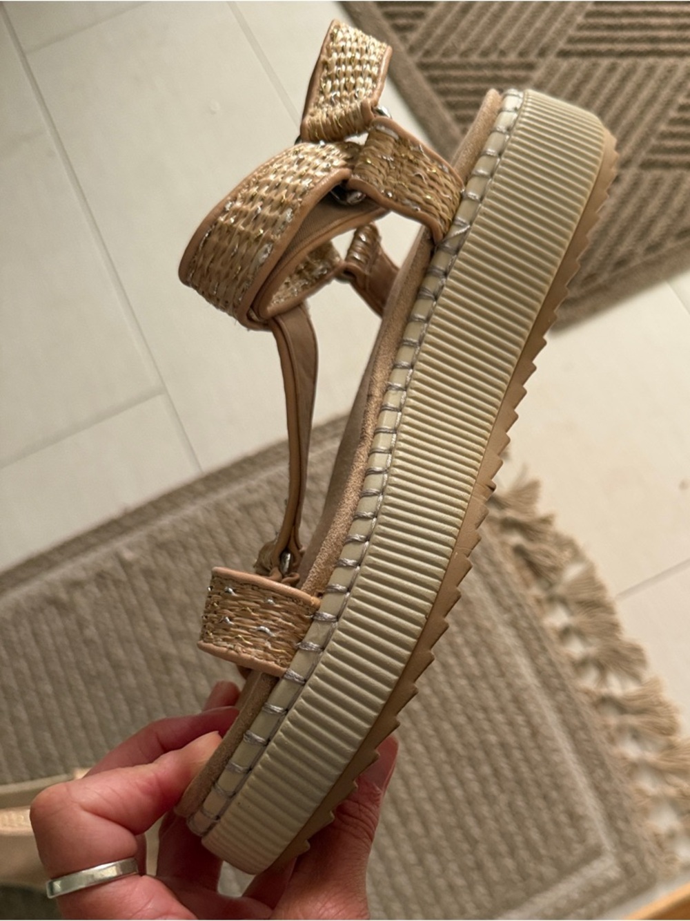 Mix No. 6 Woven Tan Espadrille T-Strap Sandals w. Box - Picture 6 of 6